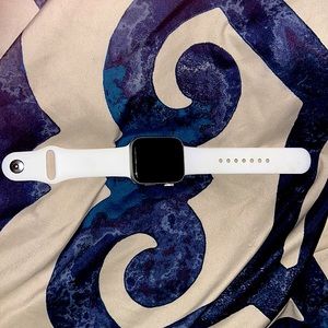 Model 71008 Apple Watch